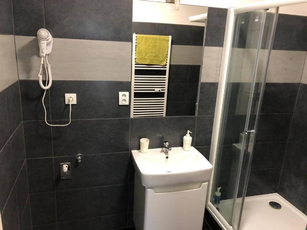 Apartmans In The Center With Privat Parking Apartment Brno Bagian luar foto