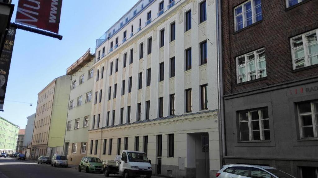 Apartmans In The Center With Privat Parking Apartment Brno Bagian luar foto